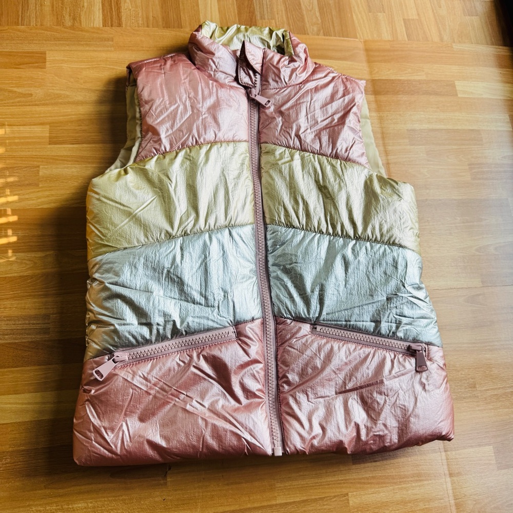 Tucker and Tate multicolored metallic puffy vest size 7